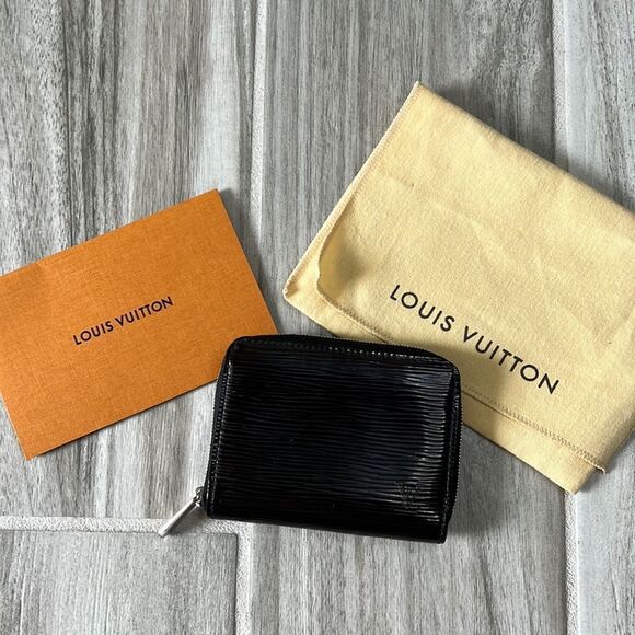 Louis Vuitton Epi Patent Leather Wallet Purse Clutch Black - Picture 4 of 10